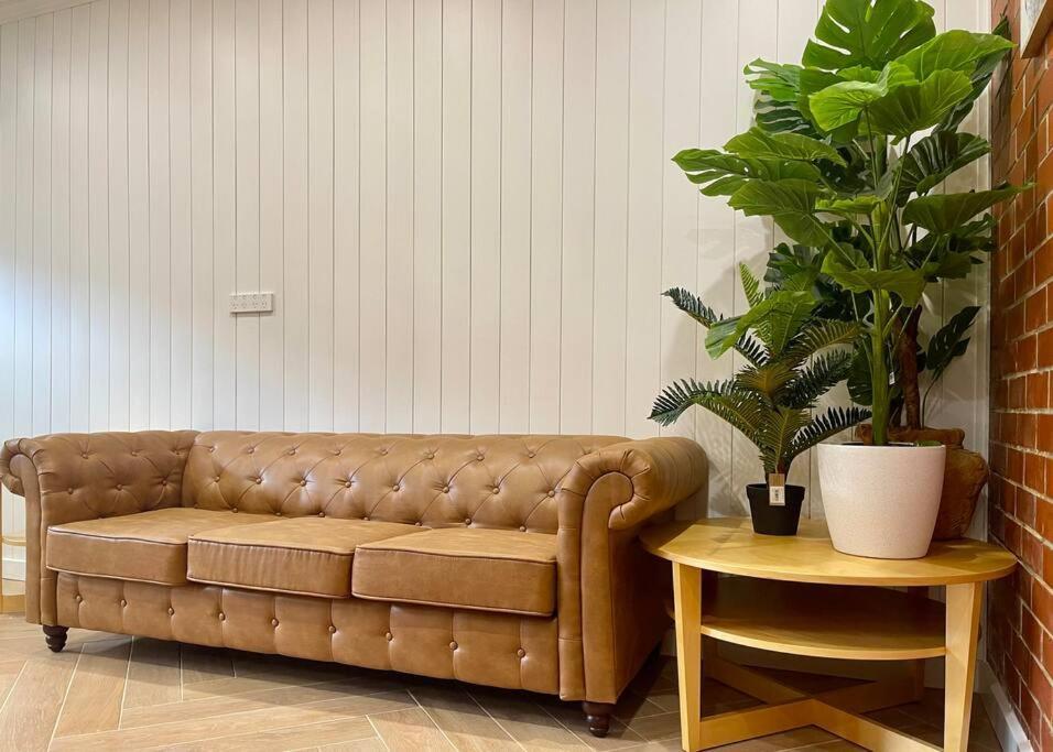 Lovely Brick Cottage With Amazing Water View Hobart Bagian luar foto