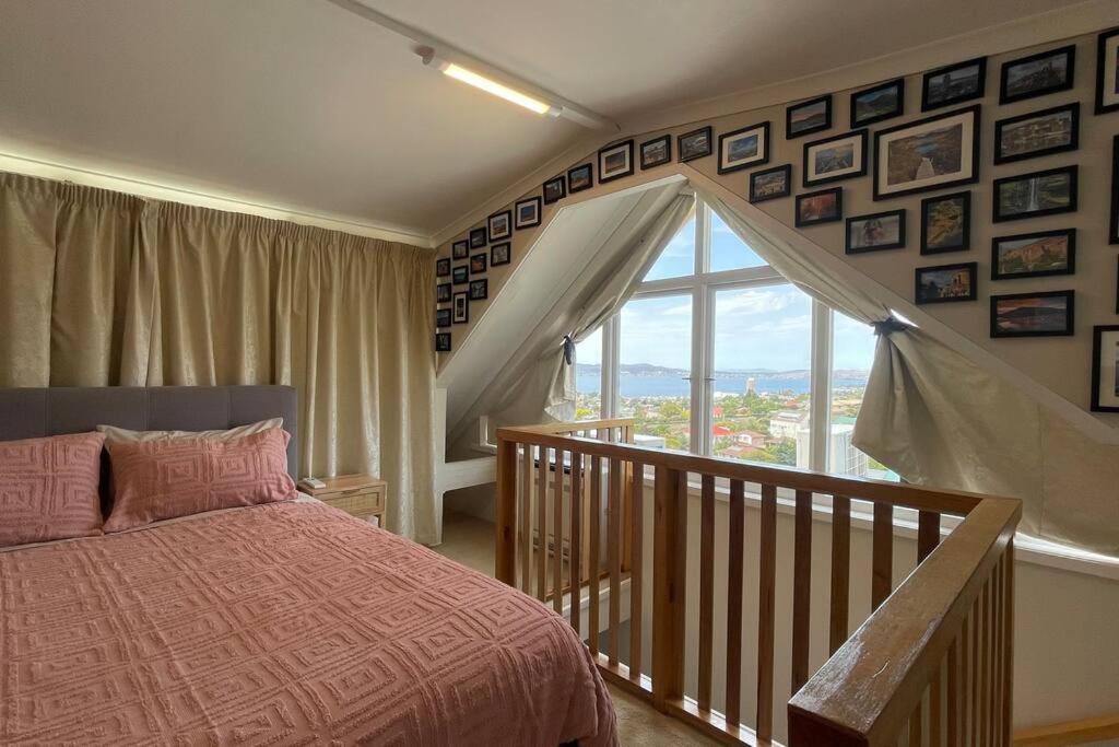 Lovely Brick Cottage With Amazing Water View Hobart Bagian luar foto