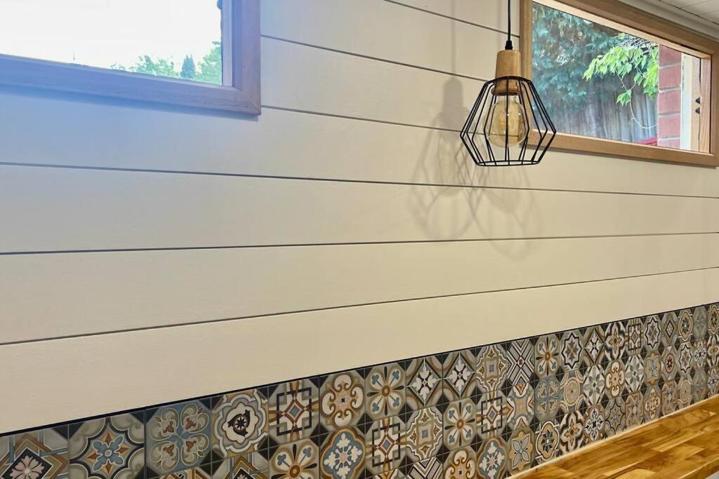 Lovely Brick Cottage With Amazing Water View Hobart Bagian luar foto